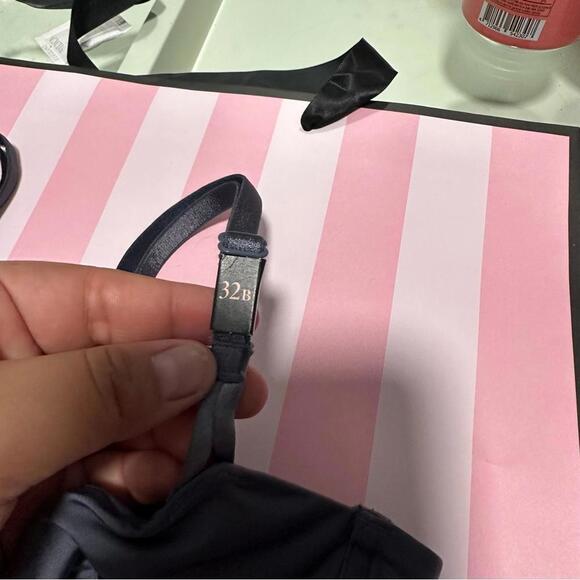 Victoria’s Secret Bralette - Picture 2 of 3